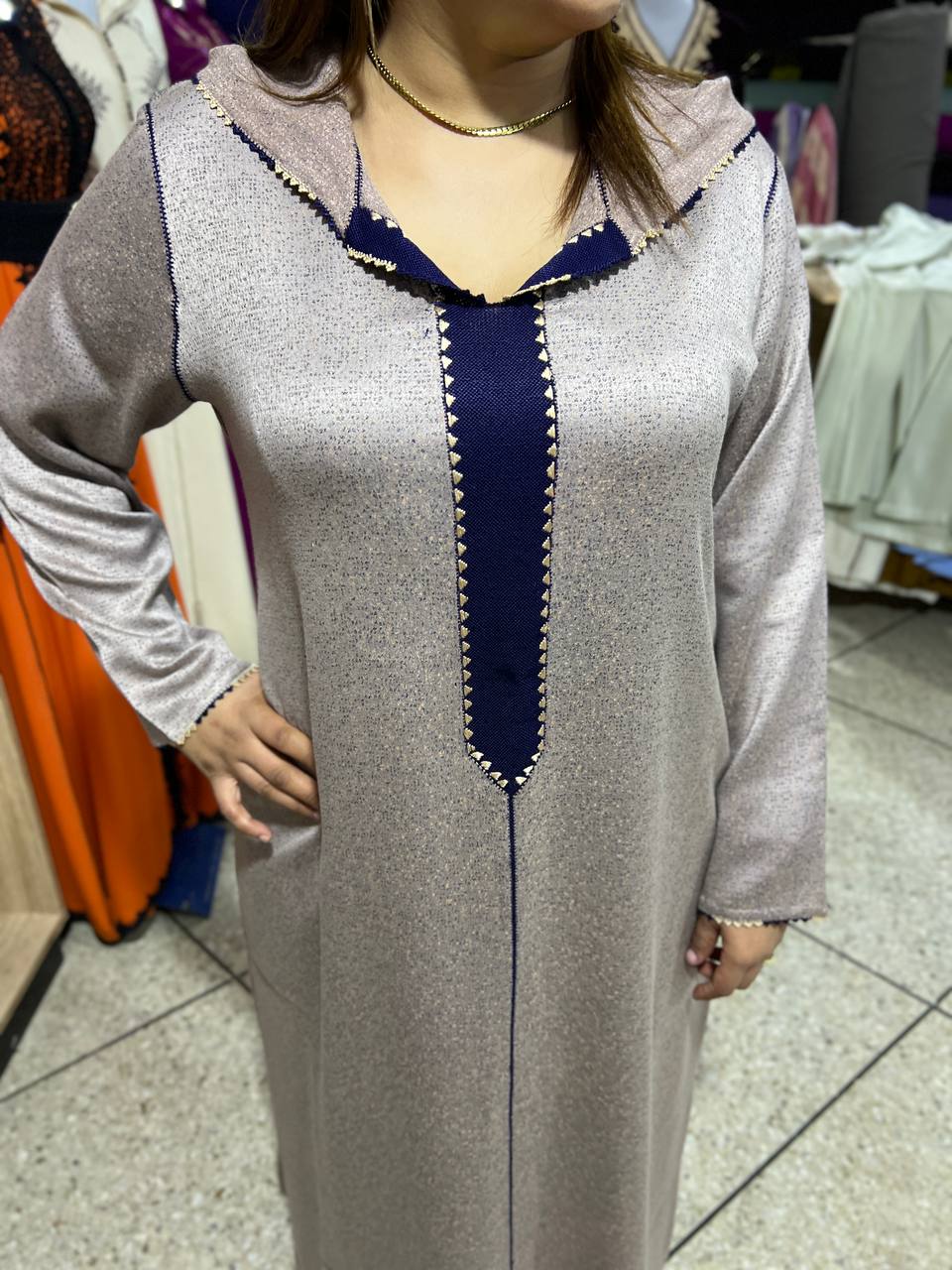 Djellaba moderne confectionnée à la main - Image 2