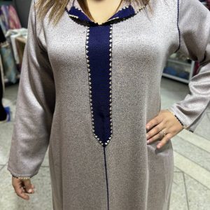 Djellaba moderne confectionnée à la main